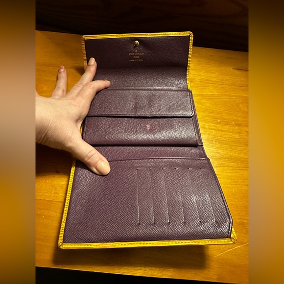 Louis Vuitton Yellow/Purple Epi Leather Medium Snap Wallet - Picture 9 of 11